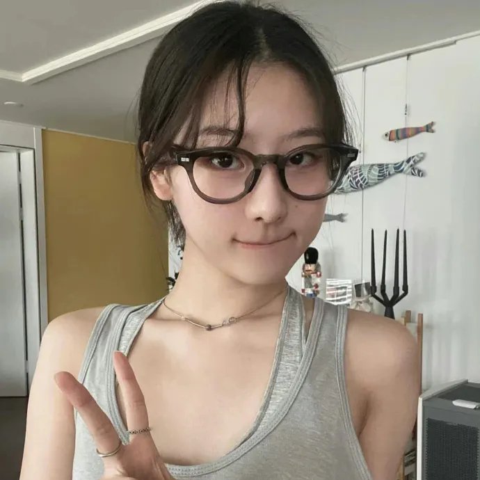 新闻女王国语海报
