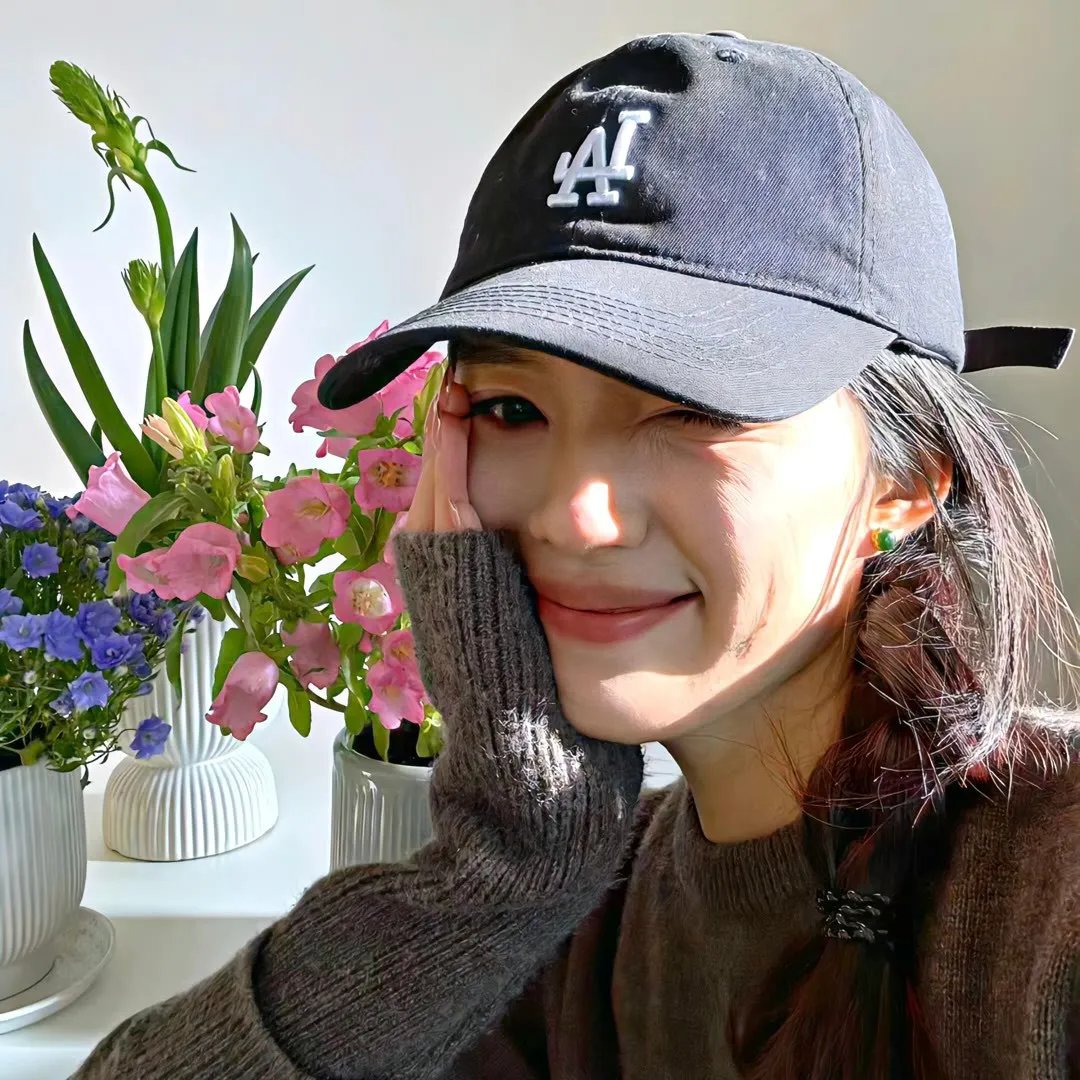亚飞与亚基海报